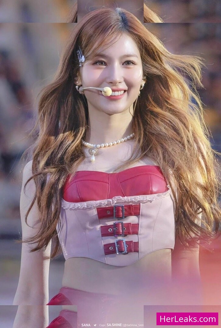Minatozaki Sana - Image 208