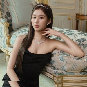 Minatozaki Sana - Image 206
