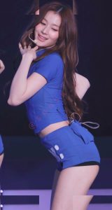 Minatozaki Sana - Image 182