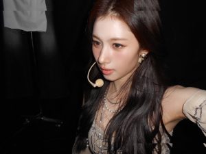 Minatozaki Sana - Image 164