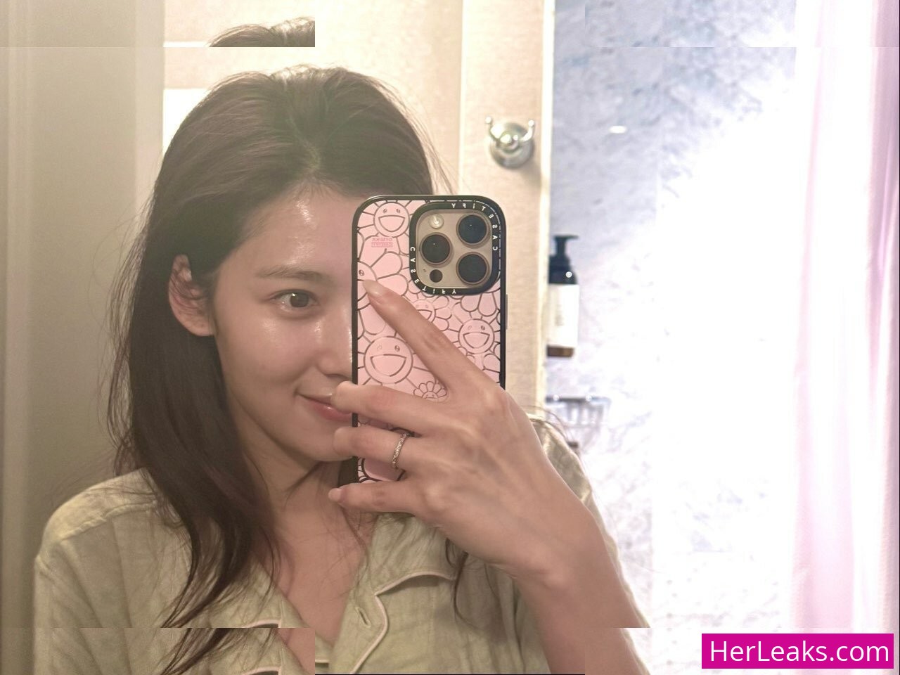 Minatozaki Sana - Image 149