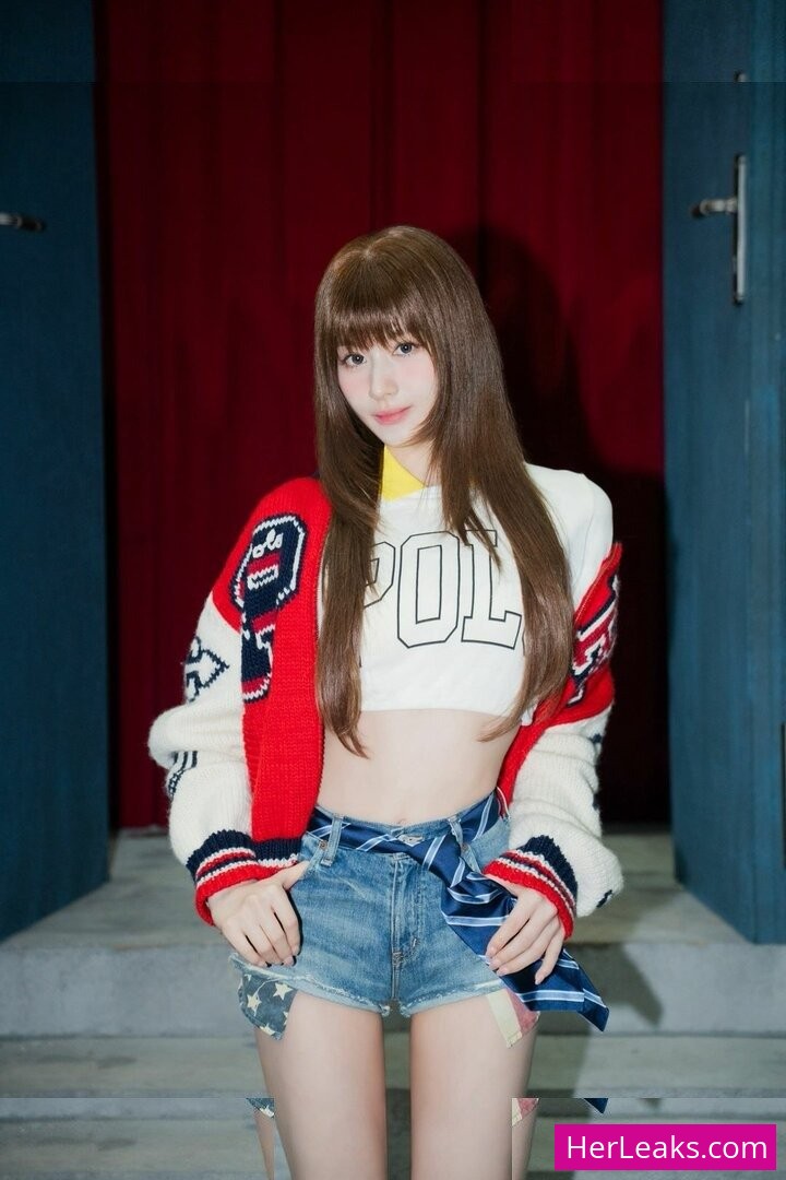 Minatozaki Sana - Image 144