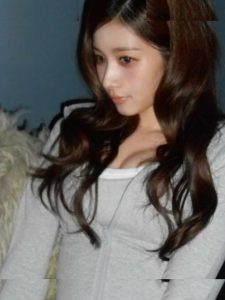 Minatozaki Sana - Image 122
