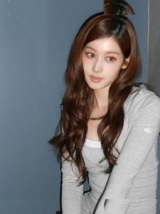 Minatozaki Sana - Image 120