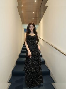 Minatozaki Sana - Image 110