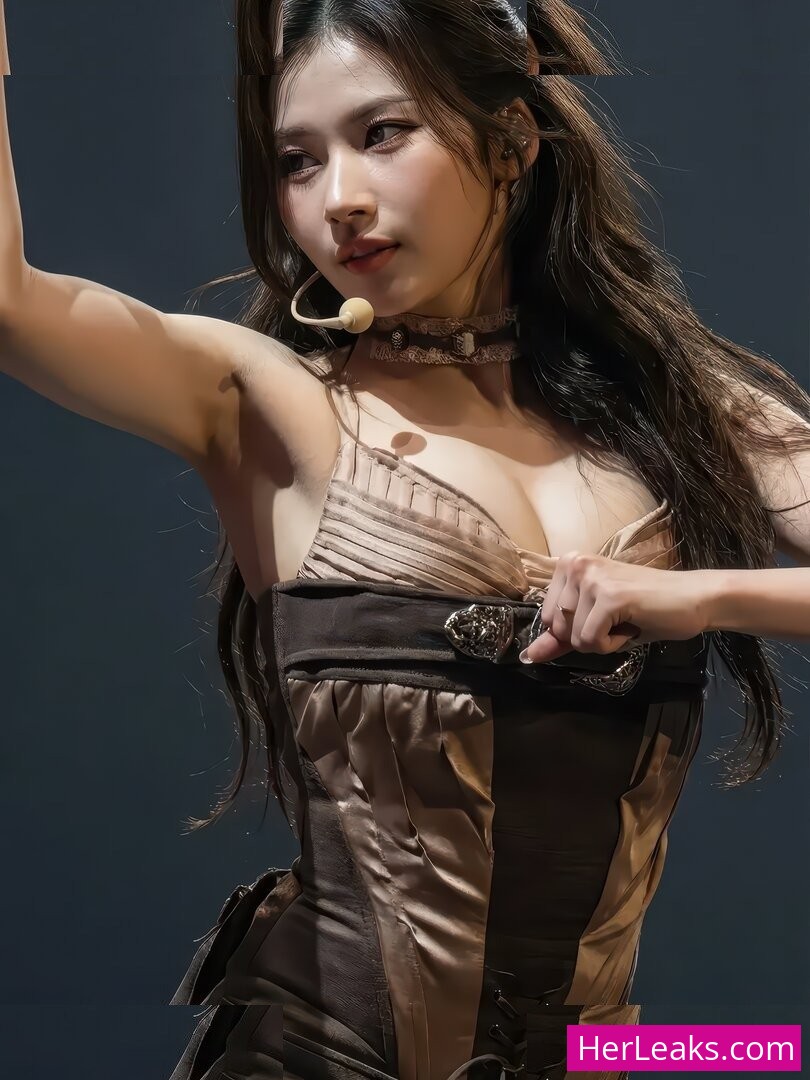 Minatozaki Sana - Image 100