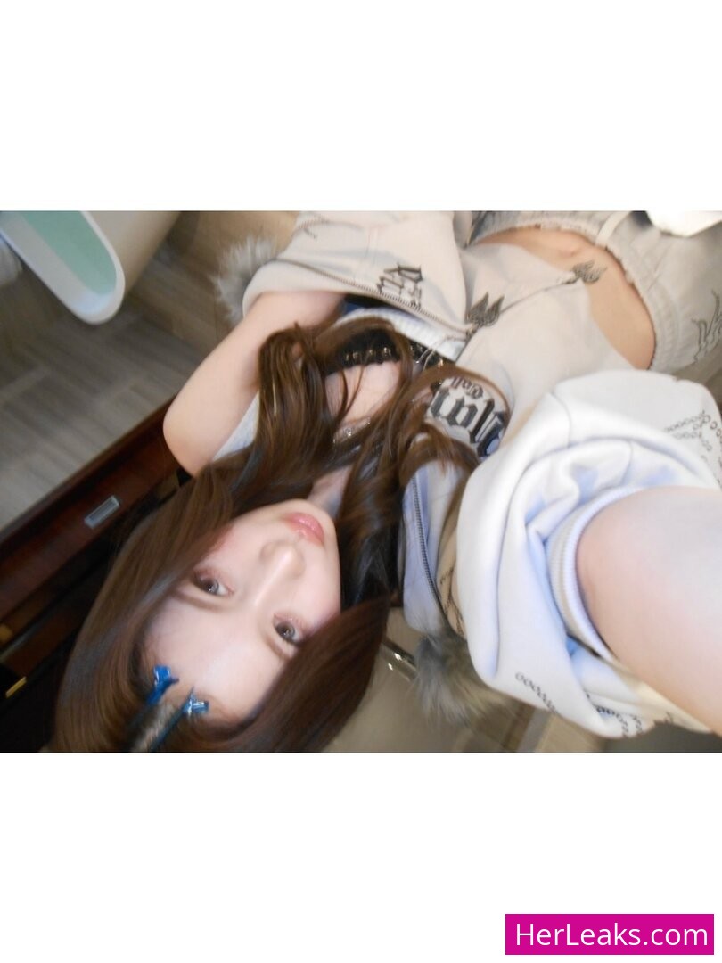 Minatozaki Sana - Image 80