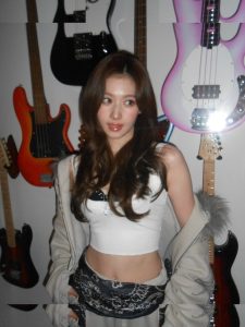Minatozaki Sana - Image 75
