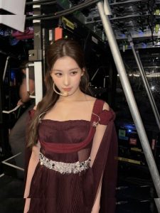 Minatozaki Sana - Image 15