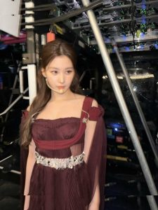 Minatozaki Sana - Image 14