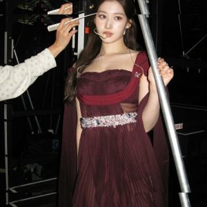Minatozaki Sana - Image 13