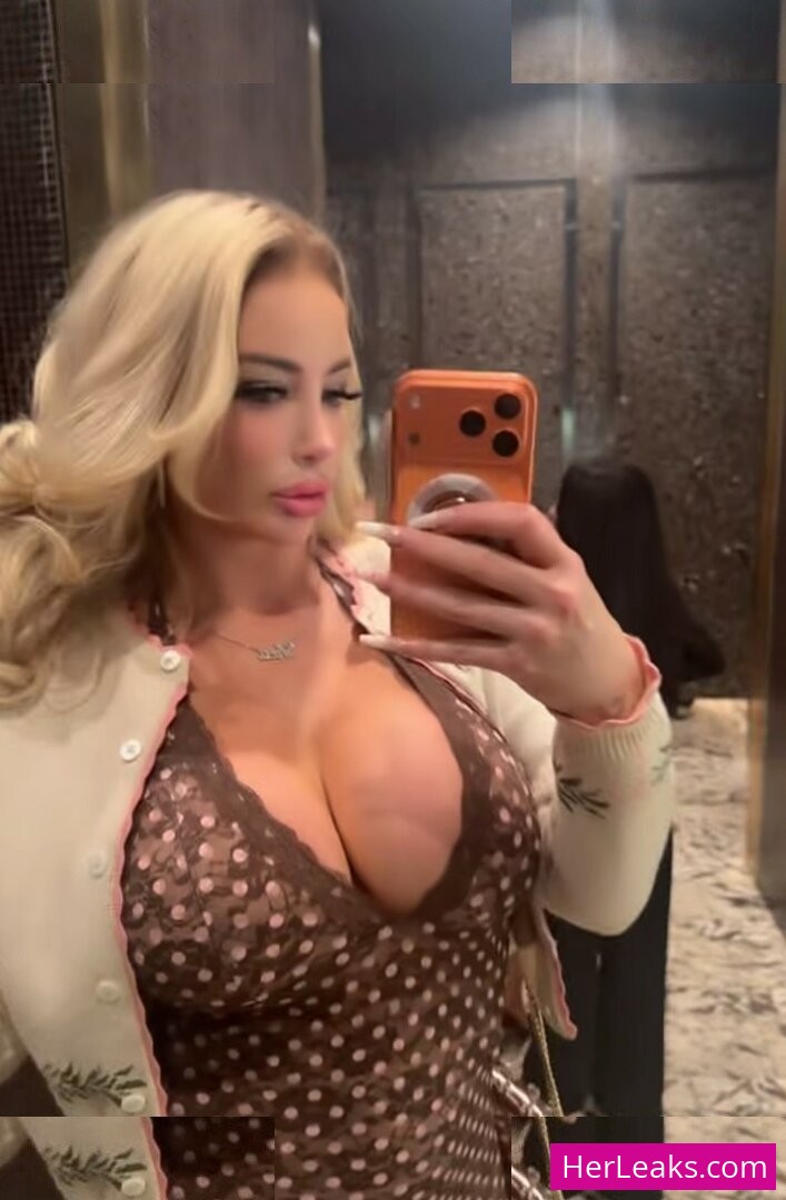 Nicolette Shea - Image 180