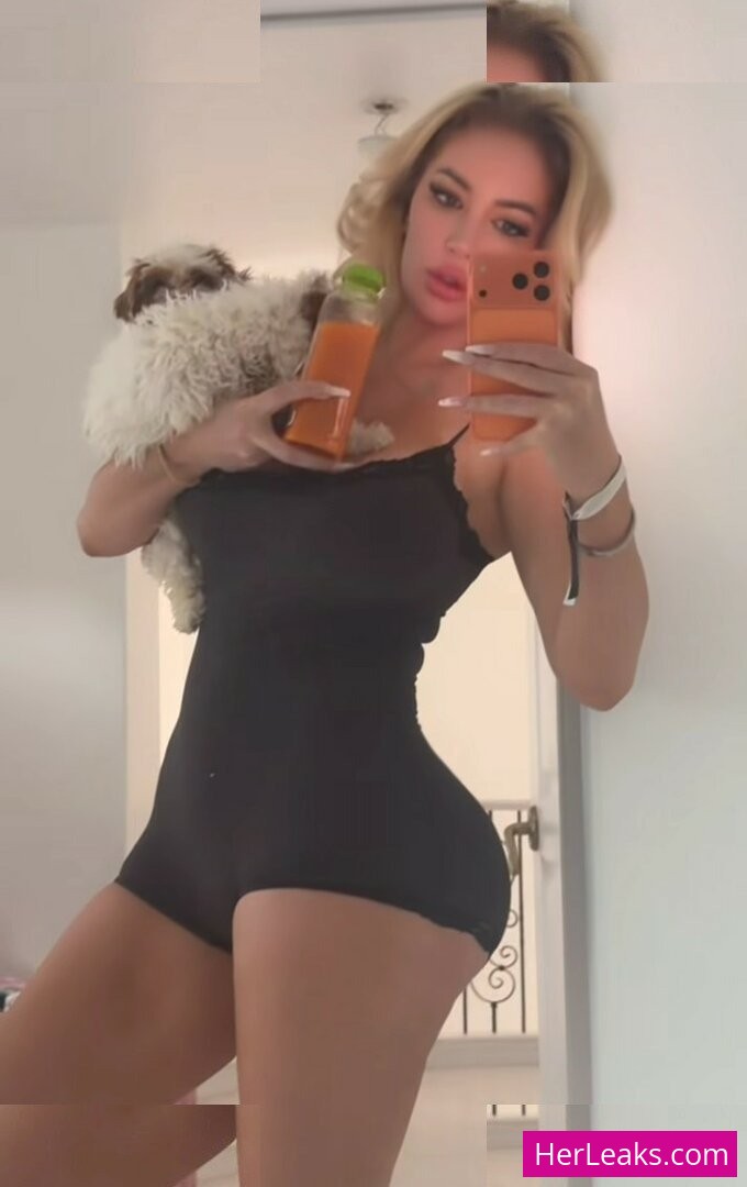 Nicolette Shea - Image 176