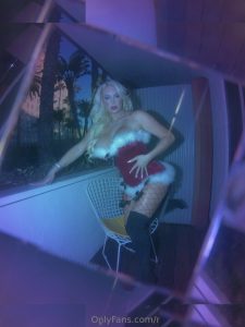 Nicolette Shea - Image 168