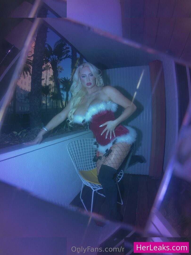 Nicolette Shea - Image 168