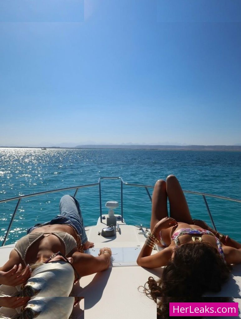 nottrebeca_ - Image 6