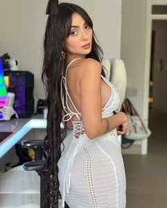 Nyvi Estephan - Image 360