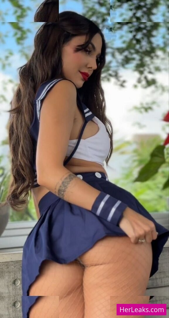 Nyvi Estephan - Image 335