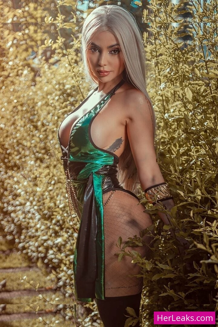 Nyvi Estephan - Image 300