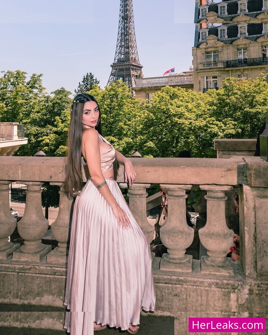 Nyvi Estephan - Image 192