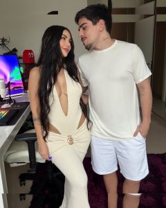 Nyvi Estephan - Image 49