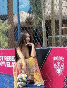 Nyvi Estephan - Image 8