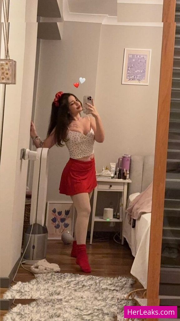 Özge Azunyan - Image 75