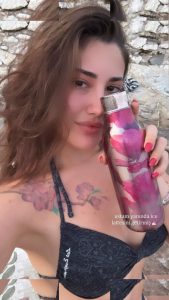 Özge Azunyan - Image 190