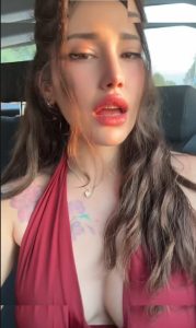 Özge Azunyan - Image 189