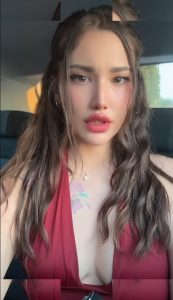 Özge Azunyan - Image 183