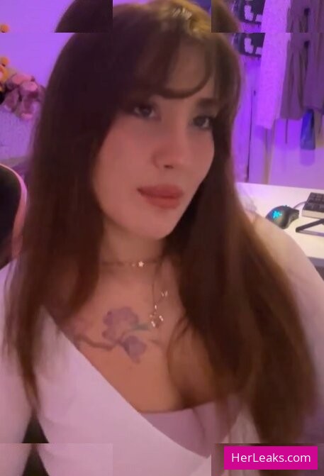 Özge Azunyan - Image 50