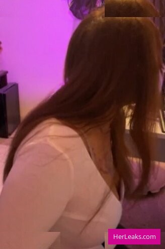 Özge Azunyan - Image 48