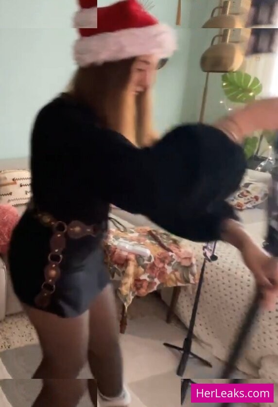 Özge Azunyan - Image 38