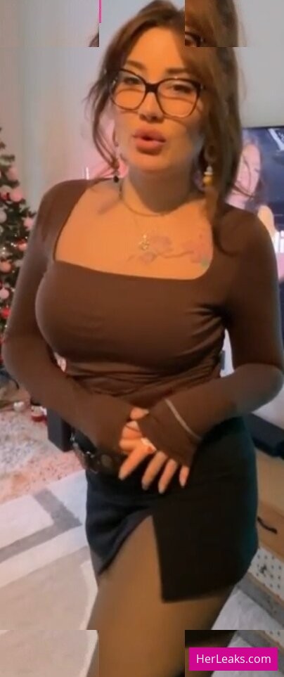 Özge Azunyan - Image 26