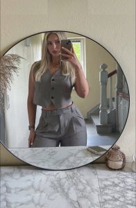 Pauline Caspari - Image 10