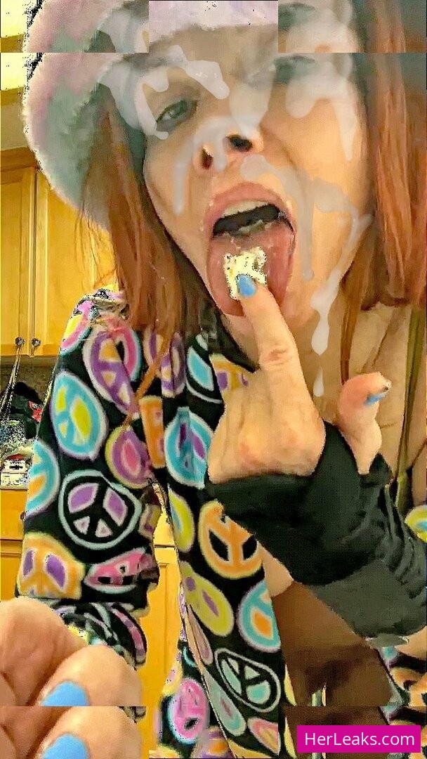 Phoebe Price - Image 301