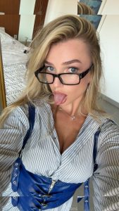 Sandra Sy - Image 37