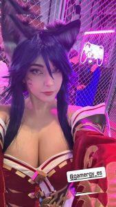 Shermie Cosplay - Image 96