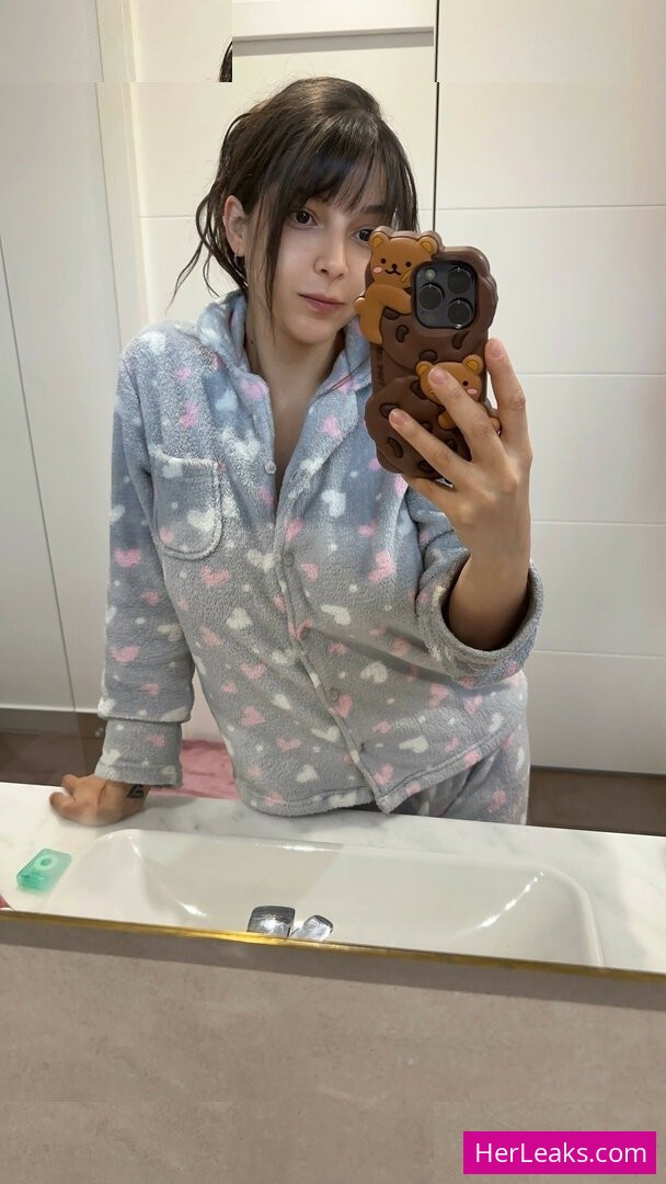 Shermie Cosplay - Image 40