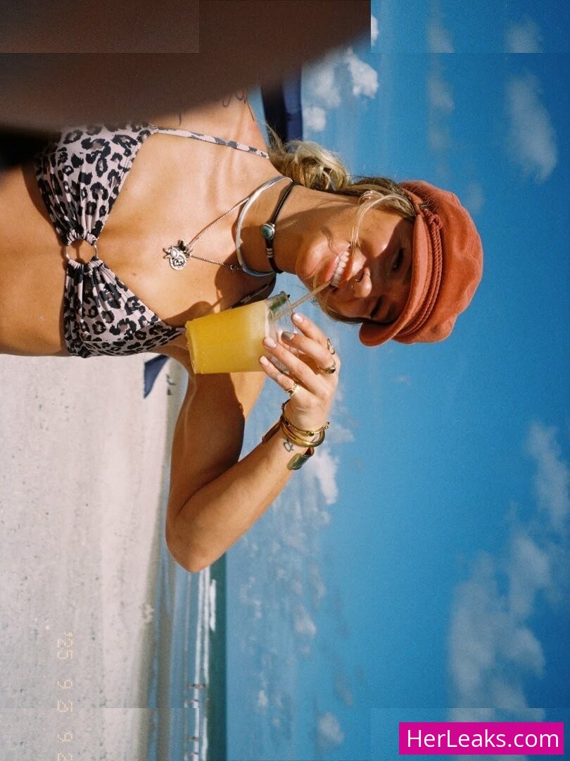 Sol Ruca - Image 93
