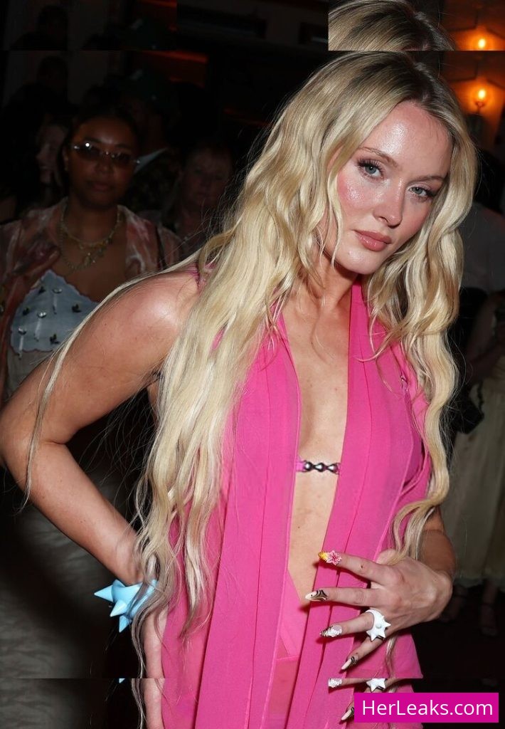 Zara Larsson - Image 136