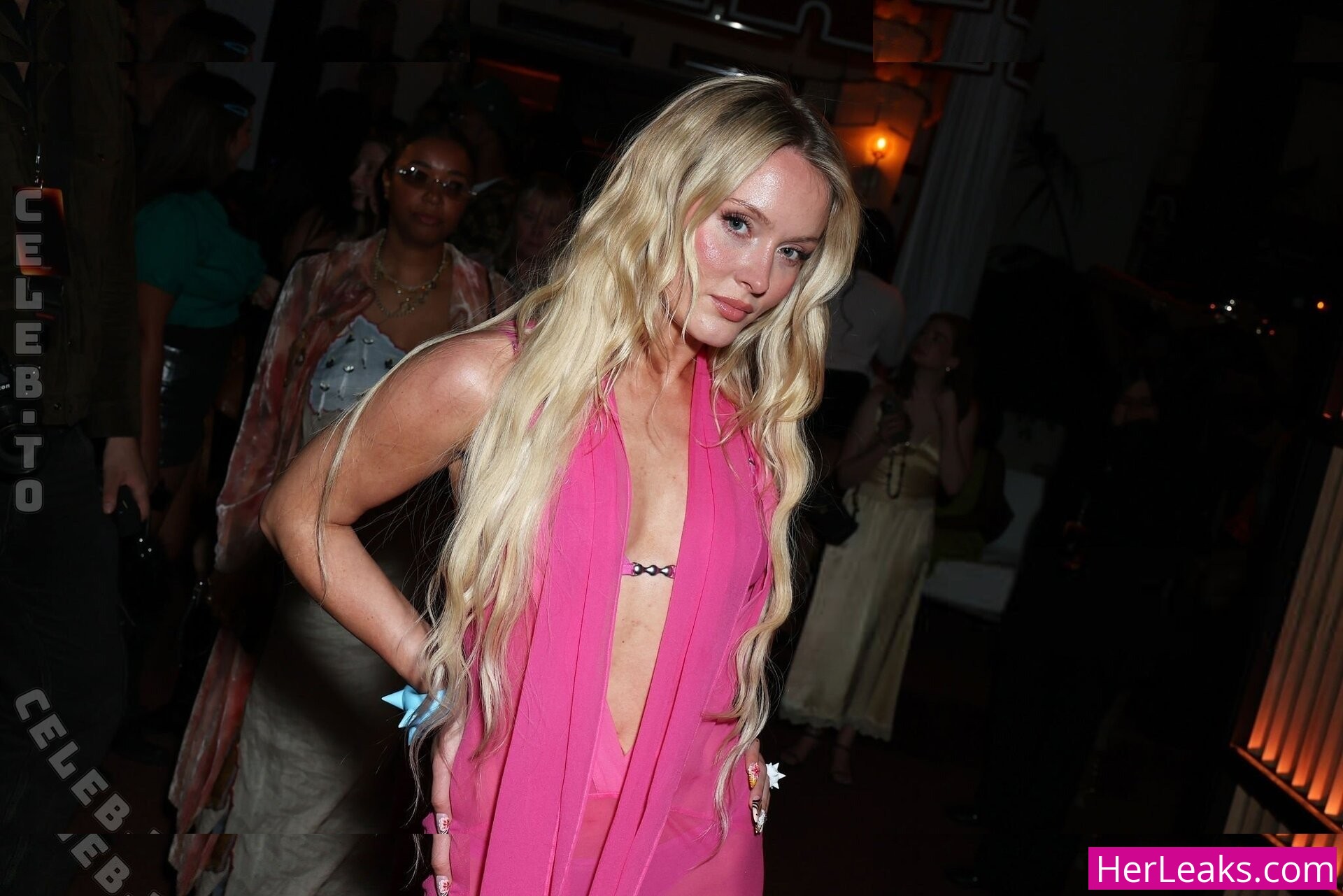 Zara Larsson - Image 118