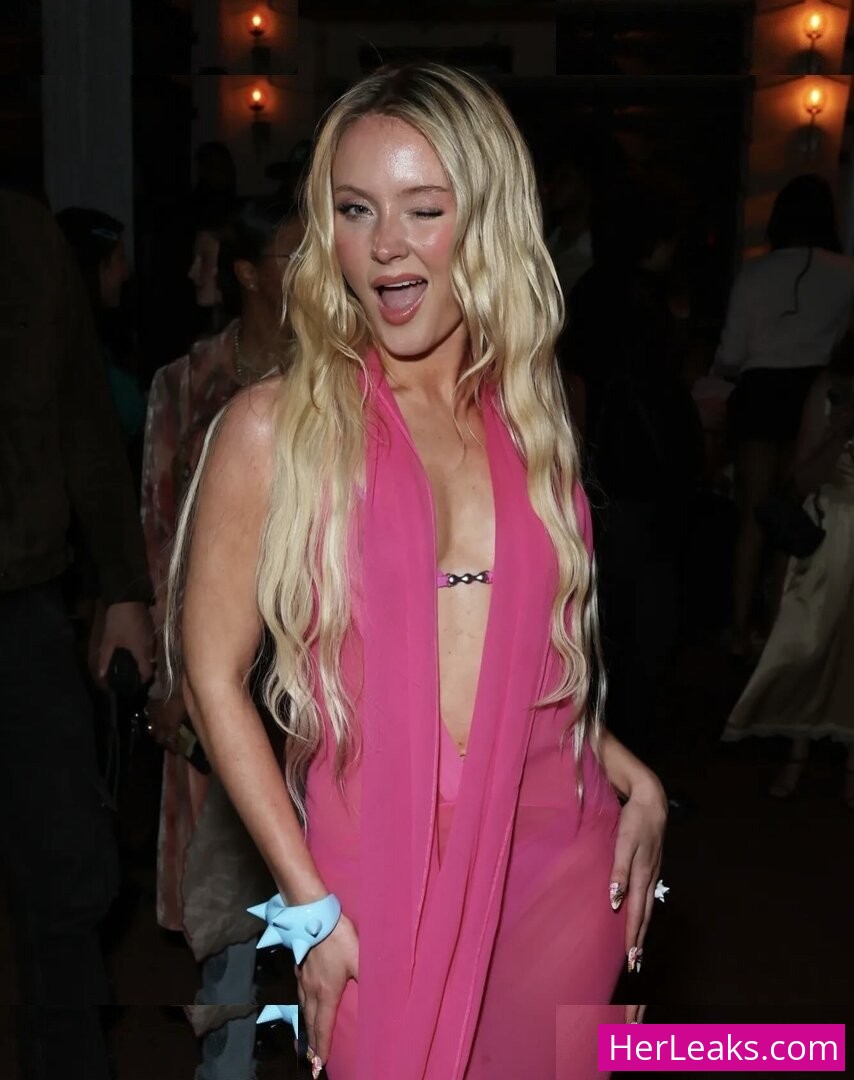 Zara Larsson - Image 84