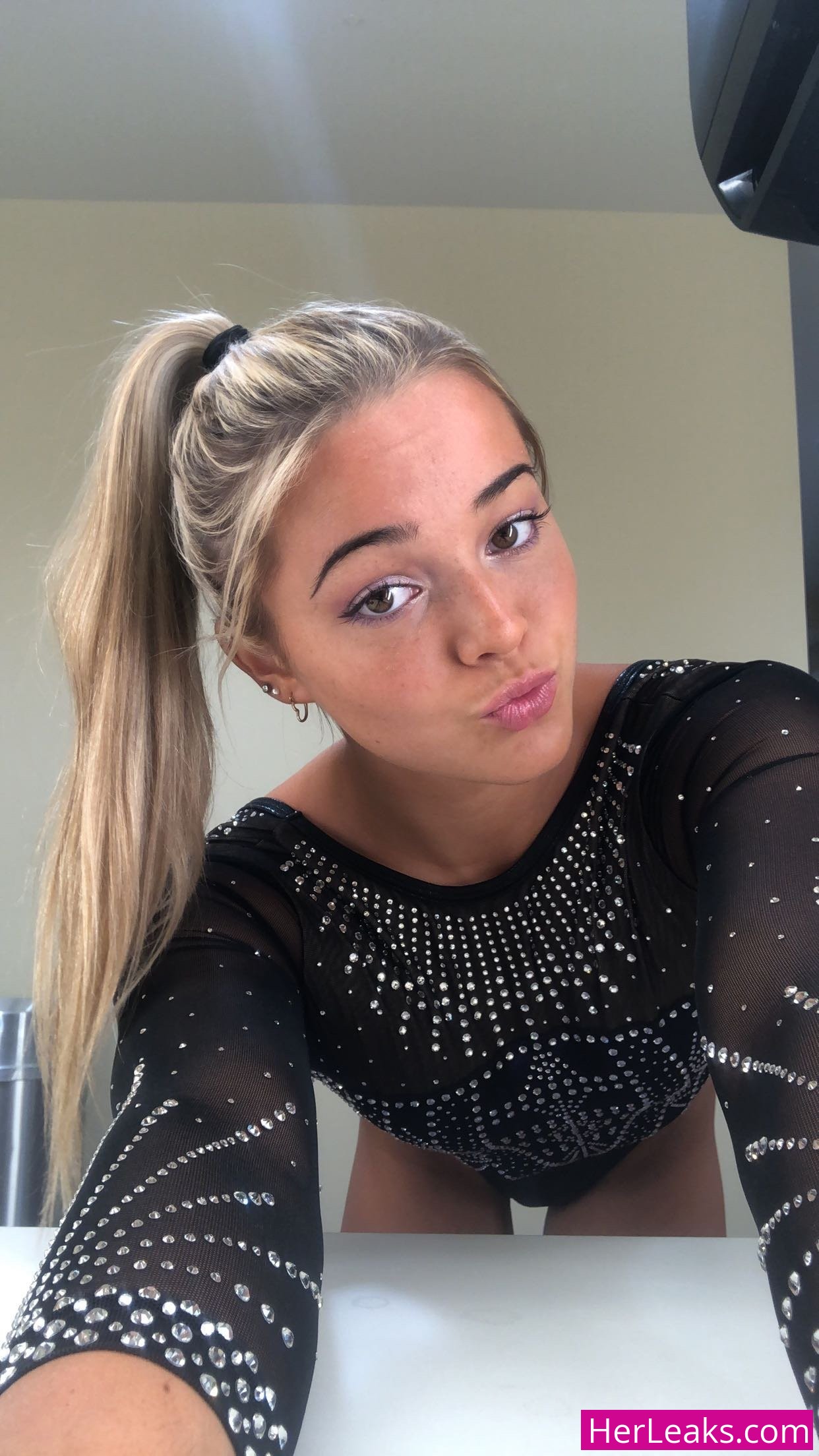 Livvy Dunne - Image 302
