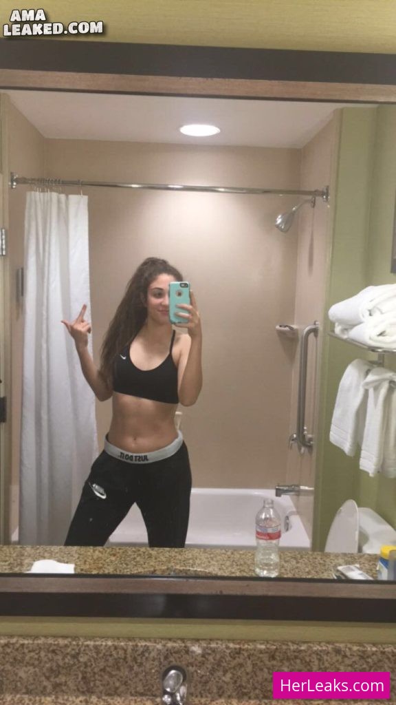 Leana Deeb - Image 33