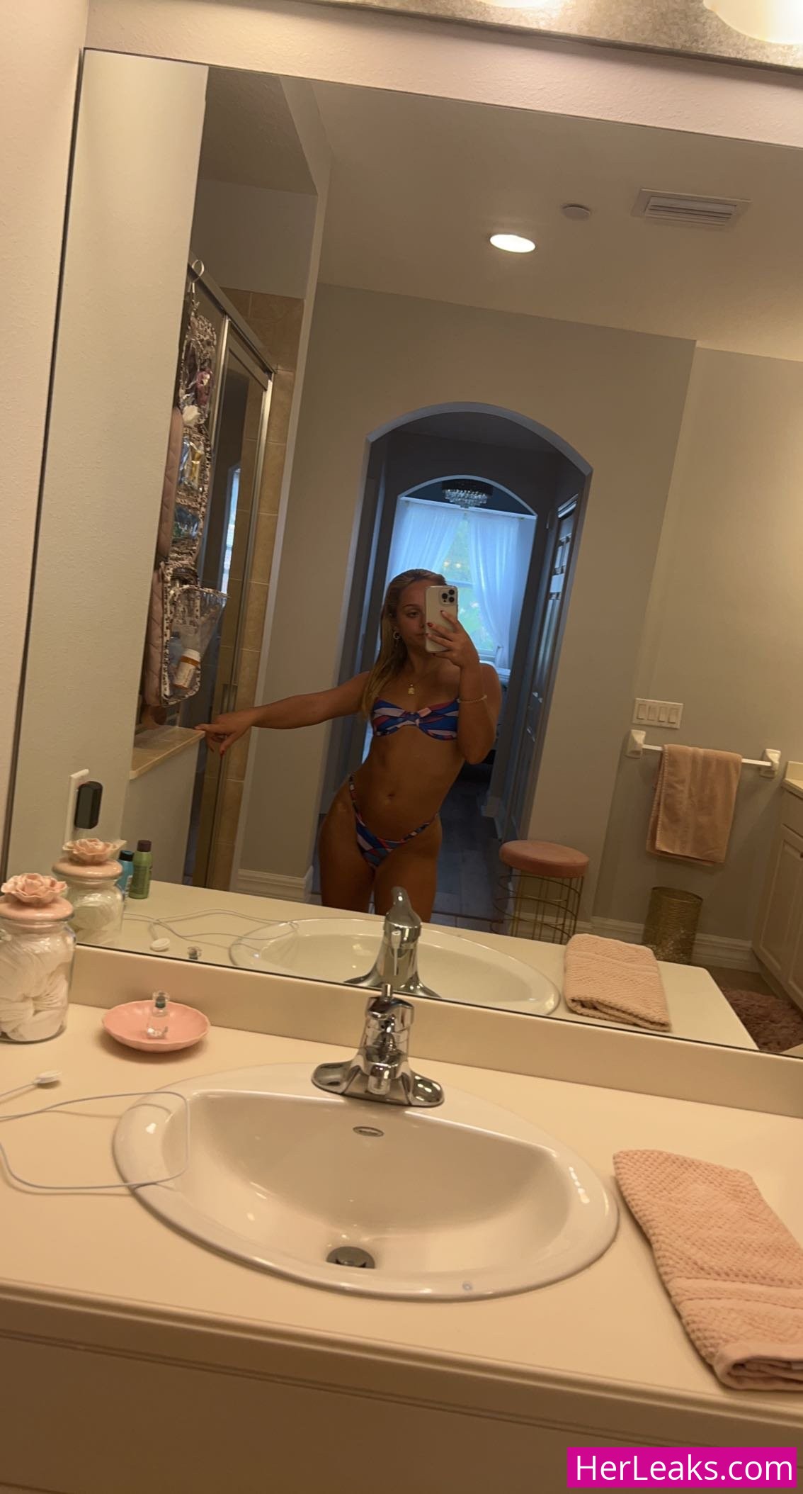 Brianne Cannataro - Image 50