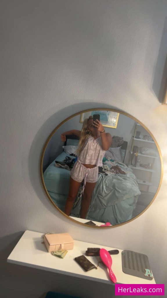 Brianne Cannataro - Image 260