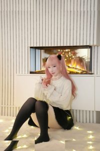 Alina Kim - Image 187