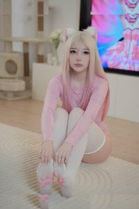 Alina Kim - Image 185