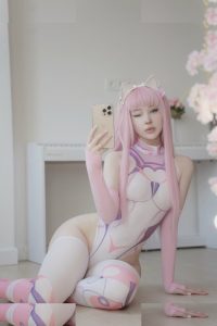 Alina Kim - Image 179